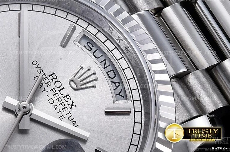 0130 RDD0224E – DayDate 36mm MoistureWicking 706